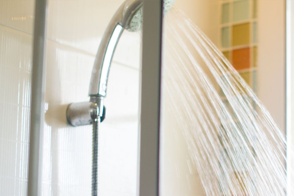 Cuidado del agua en el baño